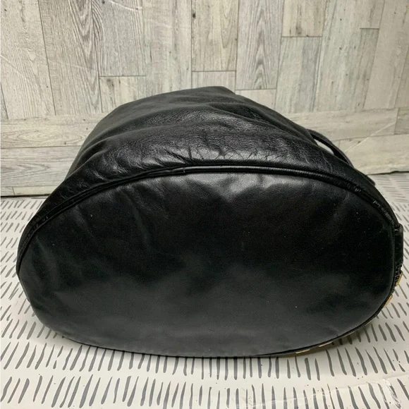 Vintage Elegant Black and Gold Women's Bag